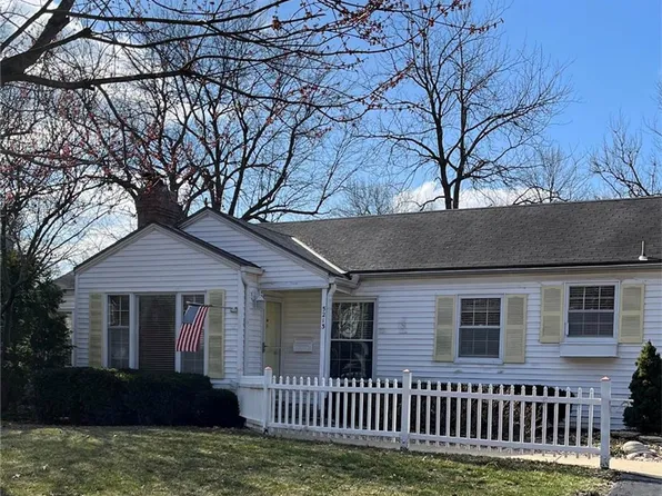 5213 W 70th Ter, Prairie Village, KS 66208