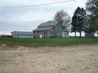 5107 W Sanders Hill Rd, Winslow, IL 61089