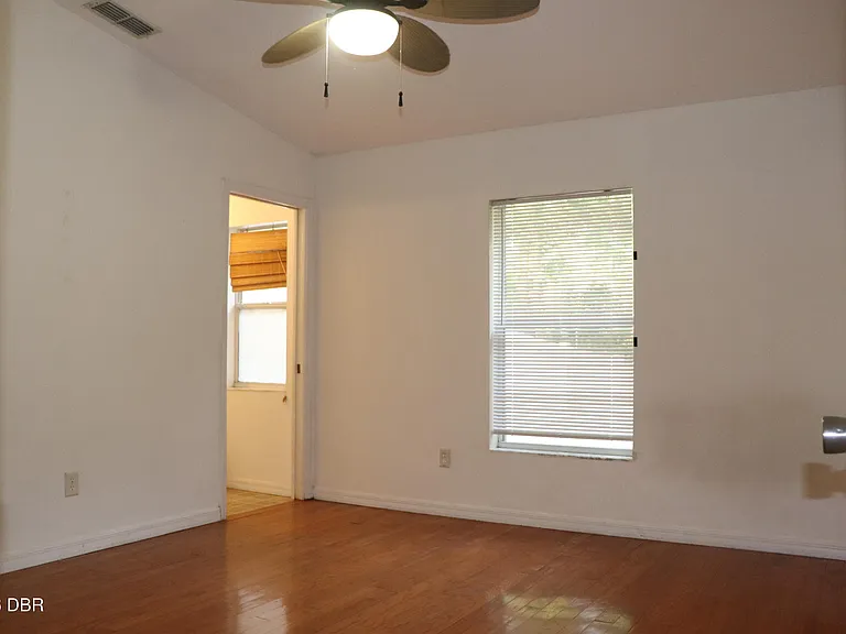 1061 Oak Forest Cir — Photo 10