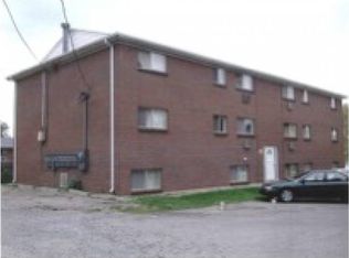 1676 Hanover St, Aurora, CO 80010