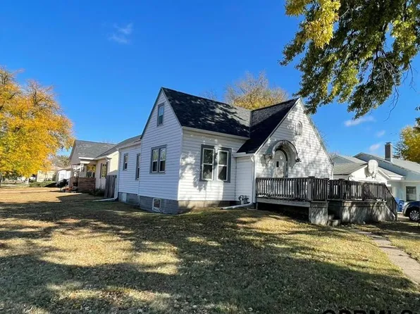 1010 E 10th St, Fremont, NE 68025