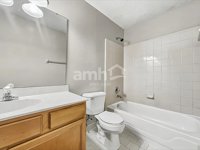 9289 Oakengate Cv — Photo 14
