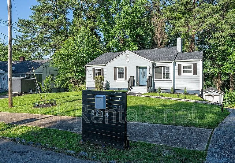 2874 Blount St — Photo 4