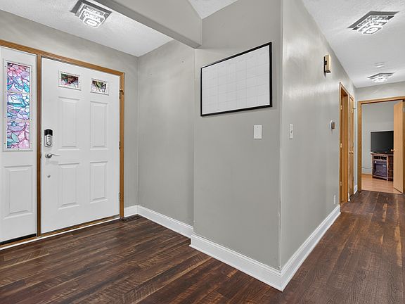 2nd image of 442 W Anndon Dr