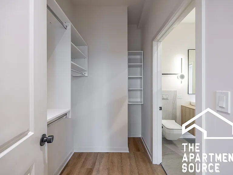 6340 W Belmont Ave #202 — Photo 7