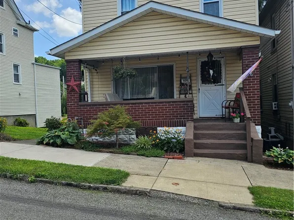 829 Vermont Ave, Glassport, PA 15045