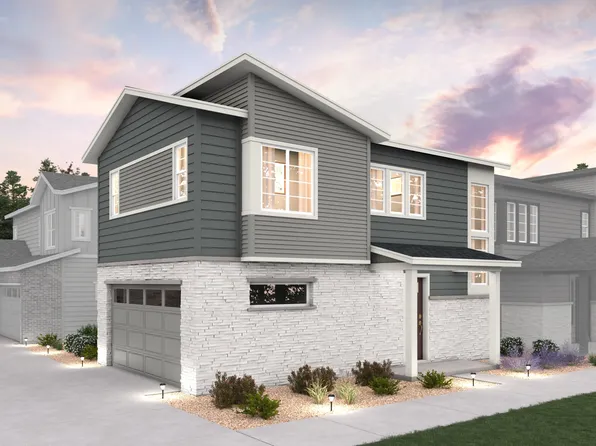 22719 E 47th Dr, Aurora, CO 80019