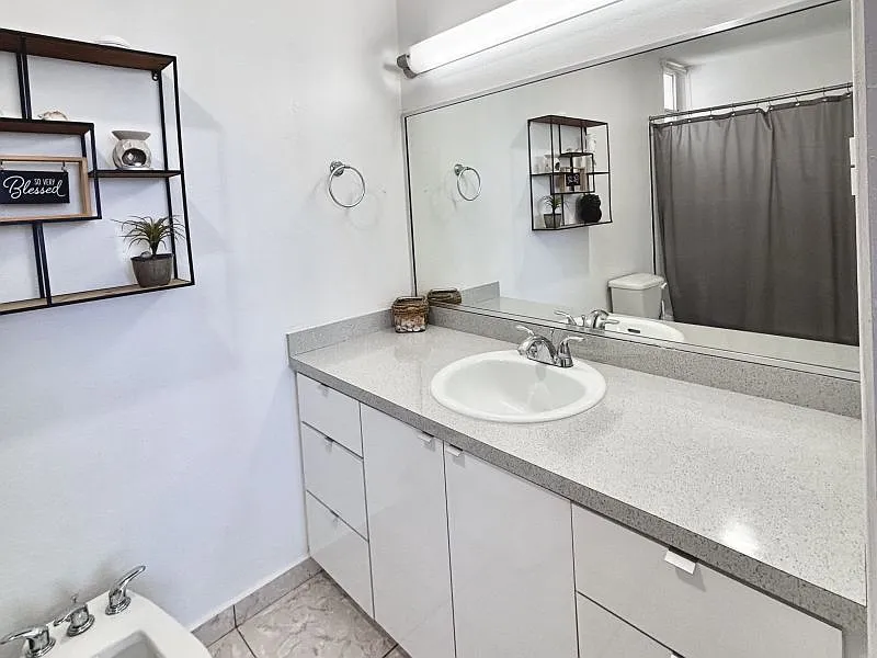 3 bed, 2.0 bath, 1077 sqft, $1,500 — Photo 3