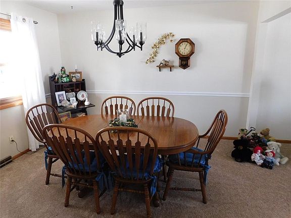 4th image of 5932 Carriage Hill Dr