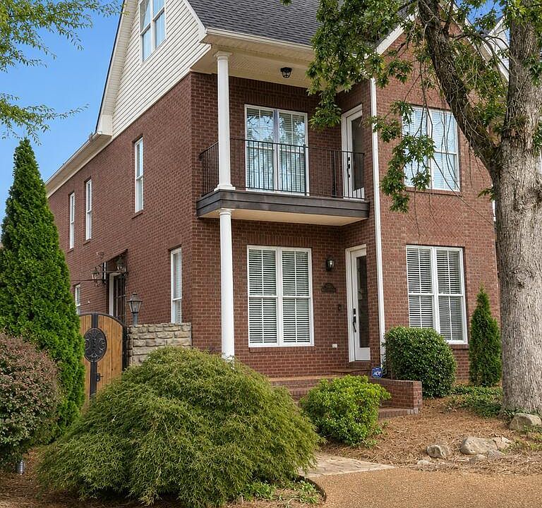1st image of 633 Bickerstaff Ln