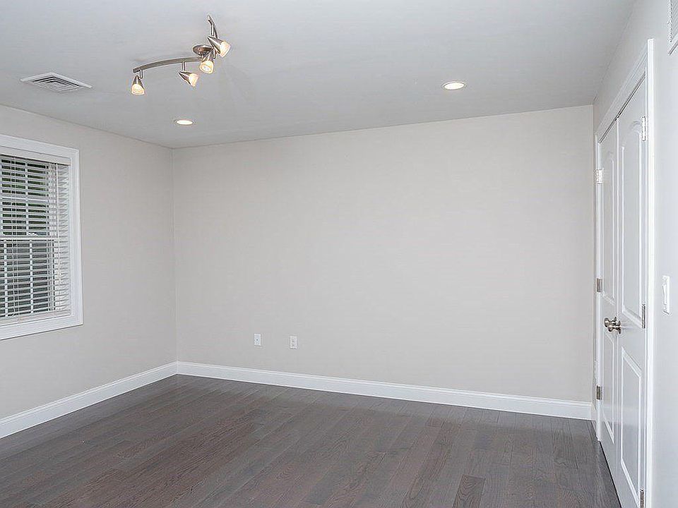 1st image of 36 Country Club Blvd