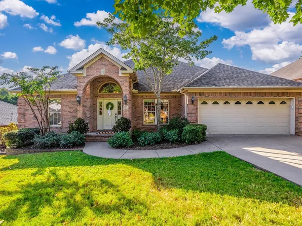 1701 Dorado Beach Dr, Little Rock, AR 72212