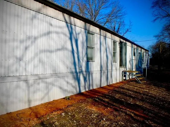 34 Talley Rd, Columbus, MS 39701