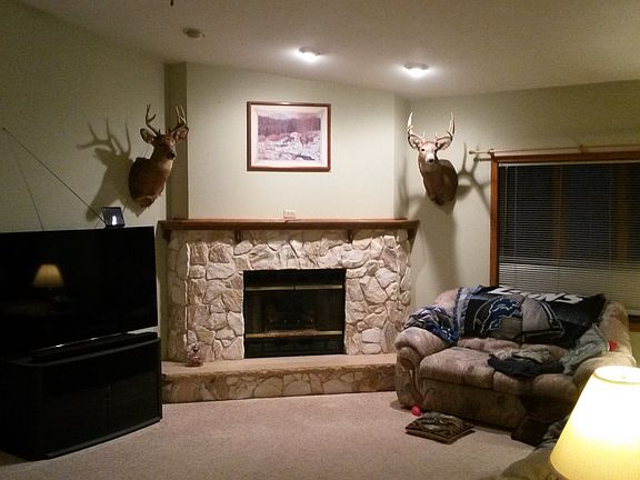 3rd image of 2821 Newark Dr