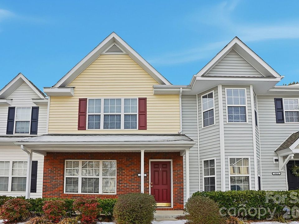 1st image of 3569 Draycott Ave