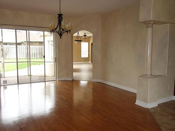 5th image of 14827 Coral Berry Dr