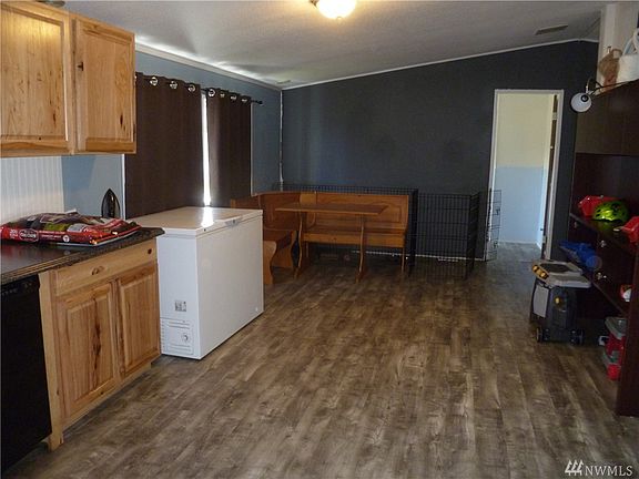 4th image of 1121 Grand Fir Dr