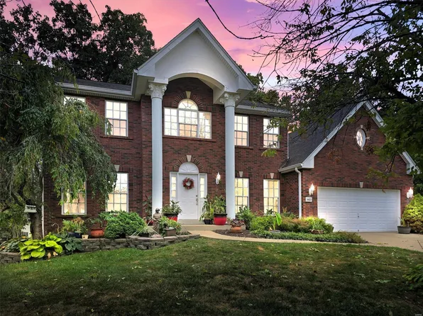 1410 Tucks Inn Ct, Lake Saint Louis, MO 63367