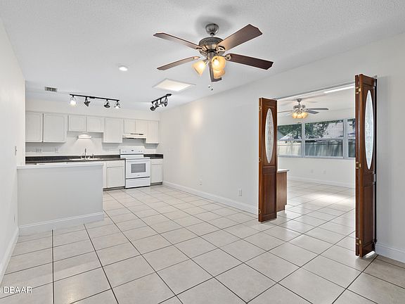 4th image of 47 Brookwood Dr