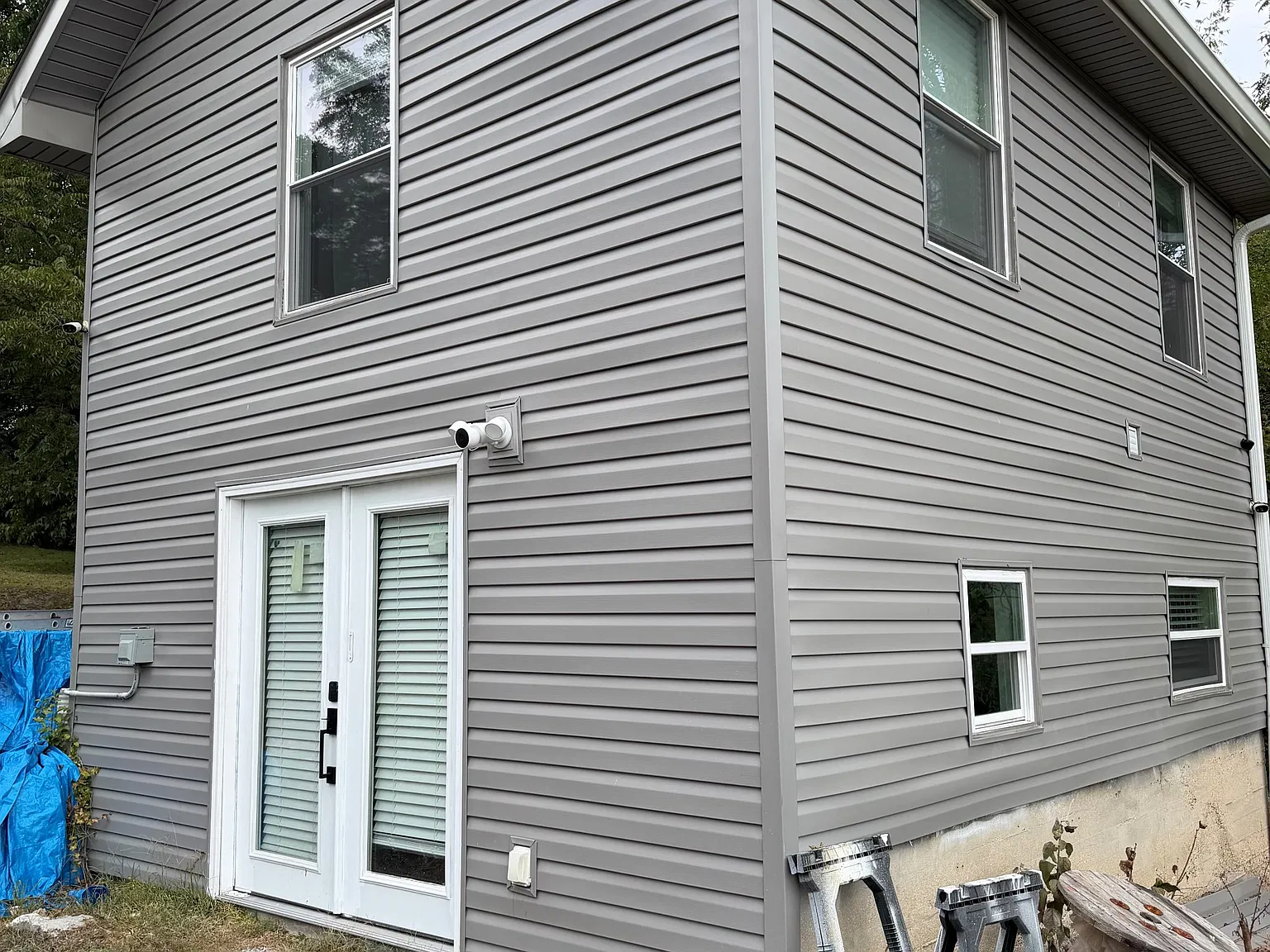 2 bed, 720 sqft, $1,000 — Photo 1
