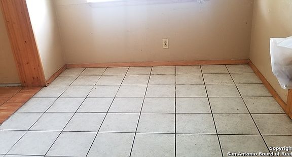 5th image of 7134 Woodgate Dr