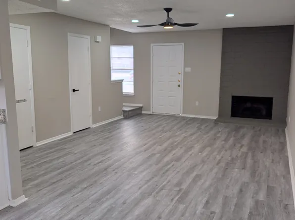 322 Cambridge Dr, Fort Worth, TX 76179