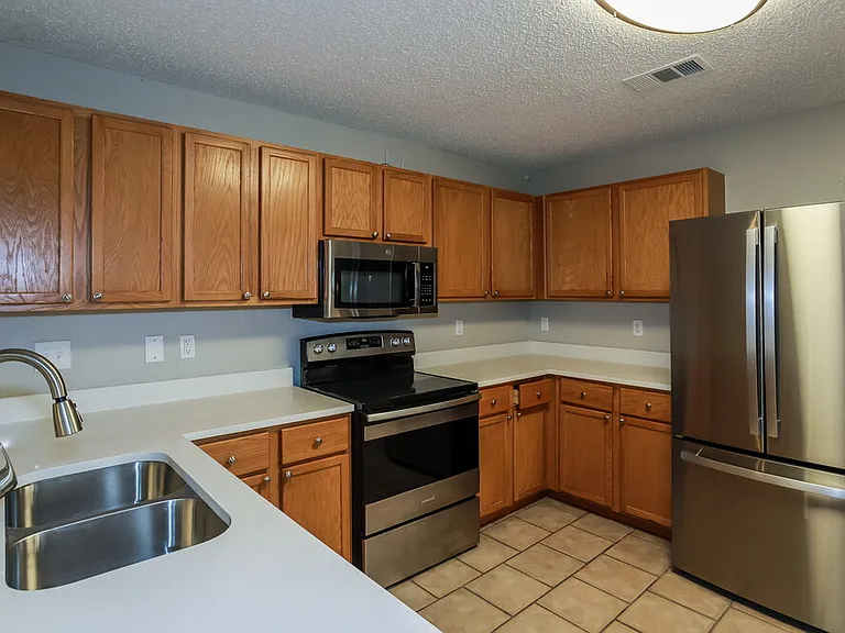 3405 Star Ranch Ct — Photo 7
