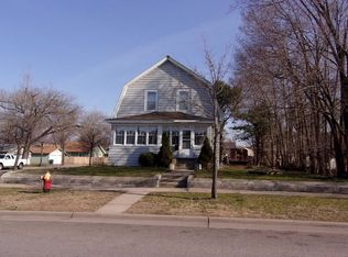 979 Charles Ave, Saint Paul, MN 55104