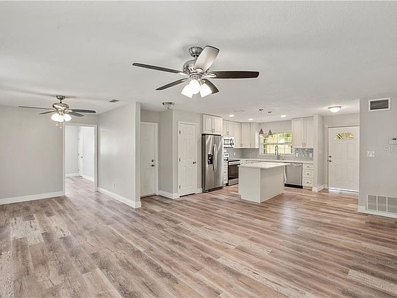 2nd image of 431 Wekiva Rapids Dr