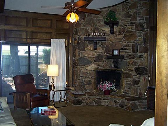 5th image of 1816 Hillvalley Dr
