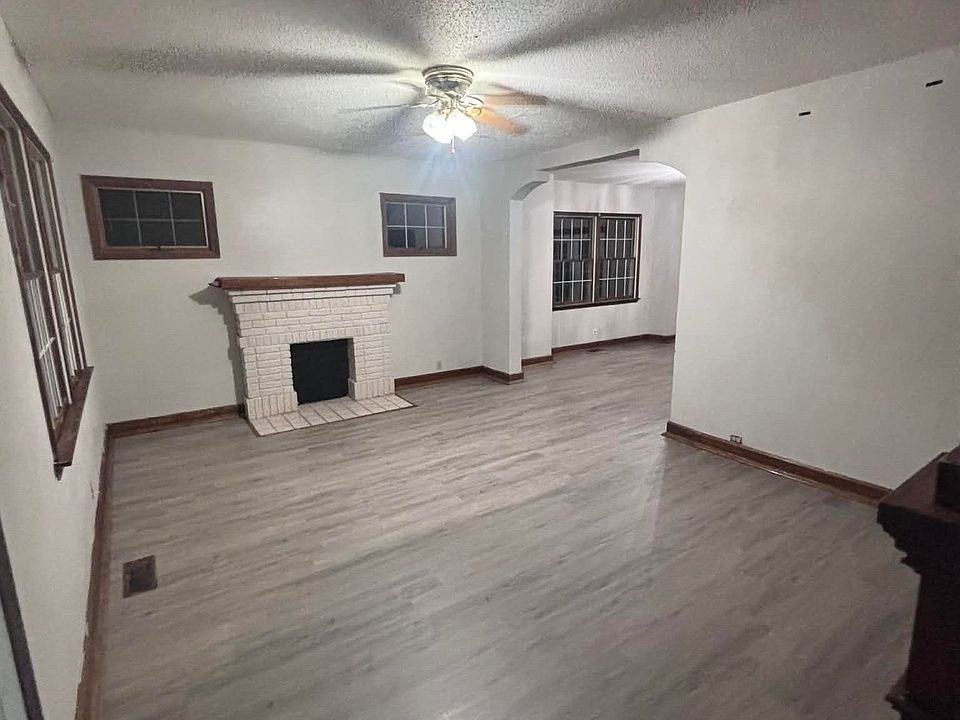 1st image of 2121 Norwood Blvd