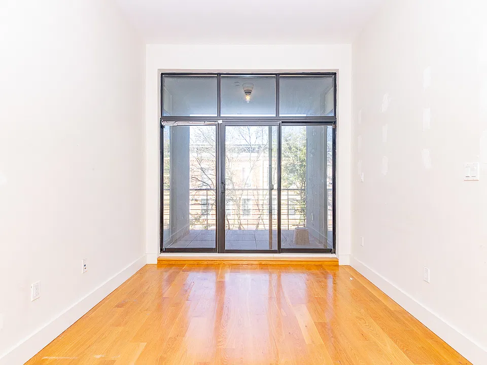 55-27 Myrtle Ave #208