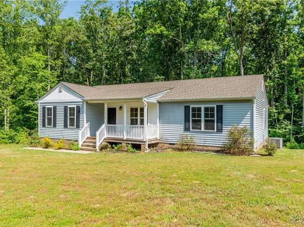 136 Hopeful Church Ct, Bumpass, VA 23024