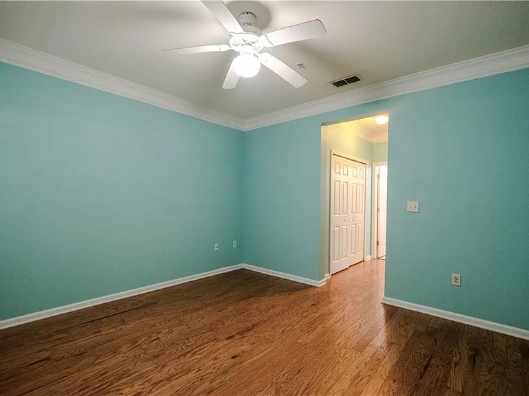 4007 Westchester Rdg NE — Photo 29