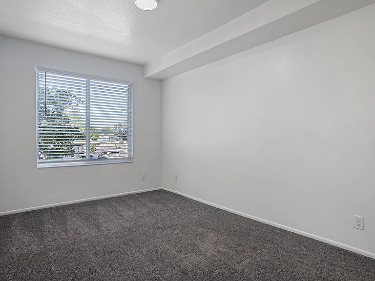 Mountain View at Riverdale Apartments — Photo 7
