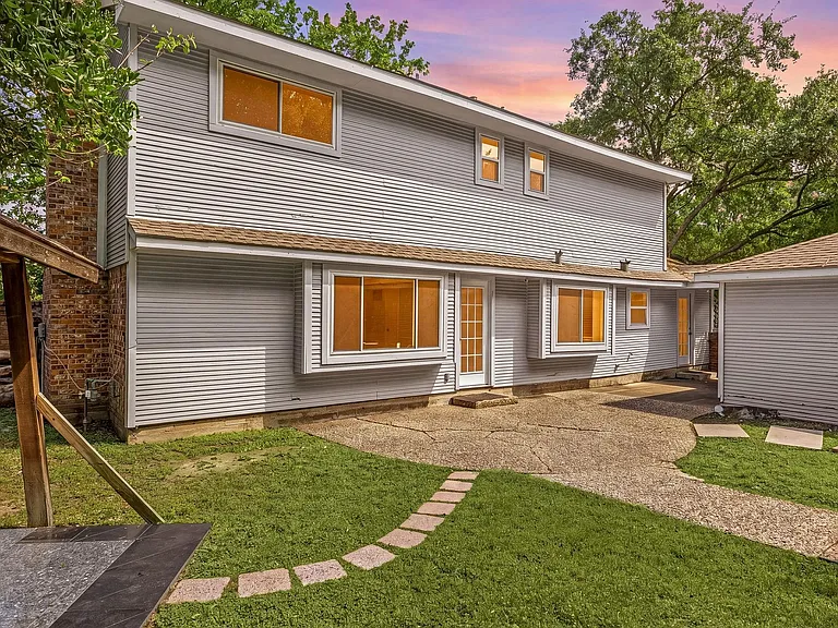2114 Briargreen Dr — Photo 42