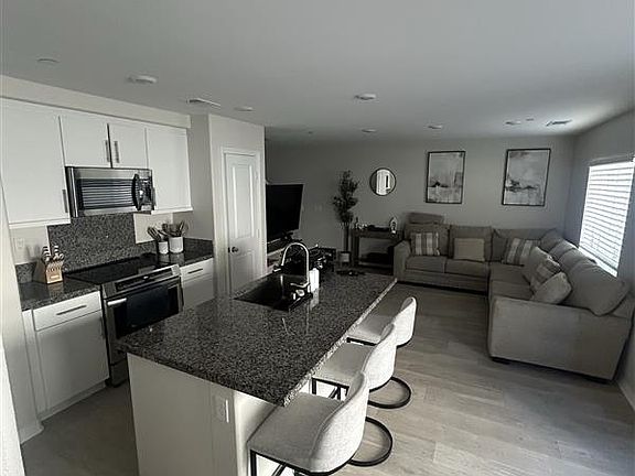 3rd image of 7258 Olive Grove St