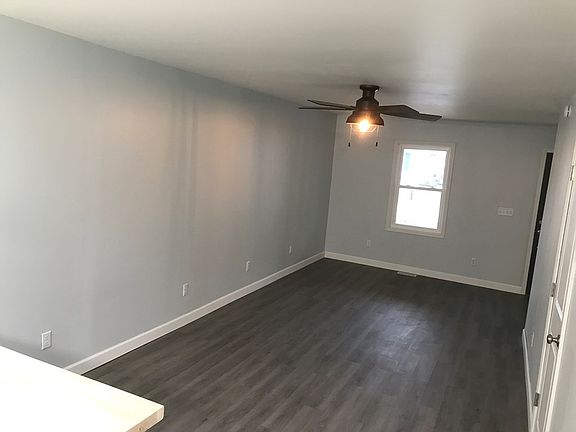 4th image of 161 Zickafoose Ln