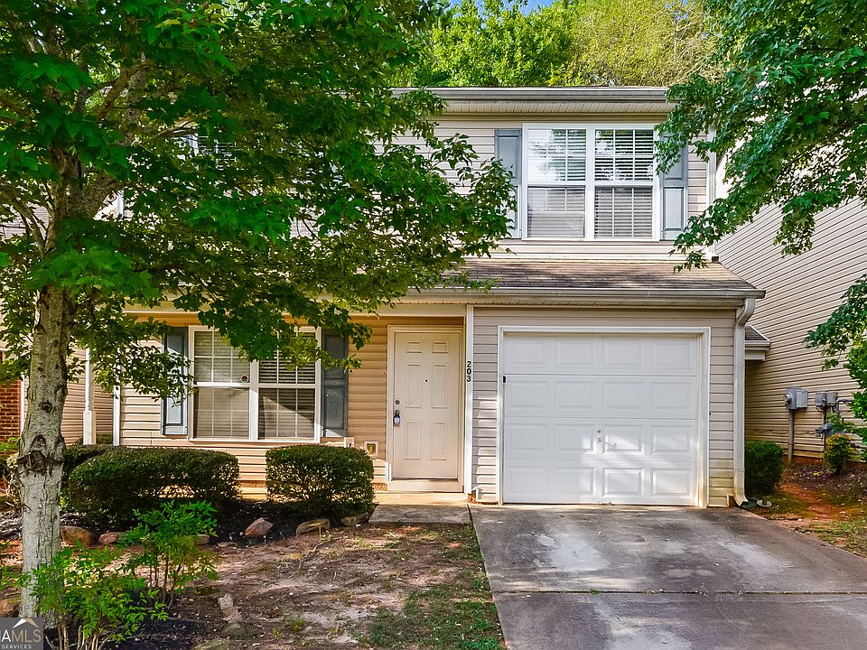 1st image of 203 London Dr