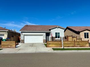 1434 Hayley St, Los Banos, CA 93635