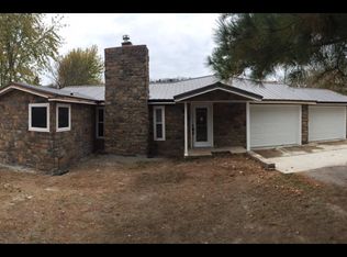 18350 Grove Dr, Springdale, AR 72764