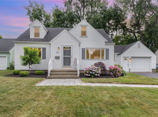 35 Garden Ln, Rochester, NY 14626