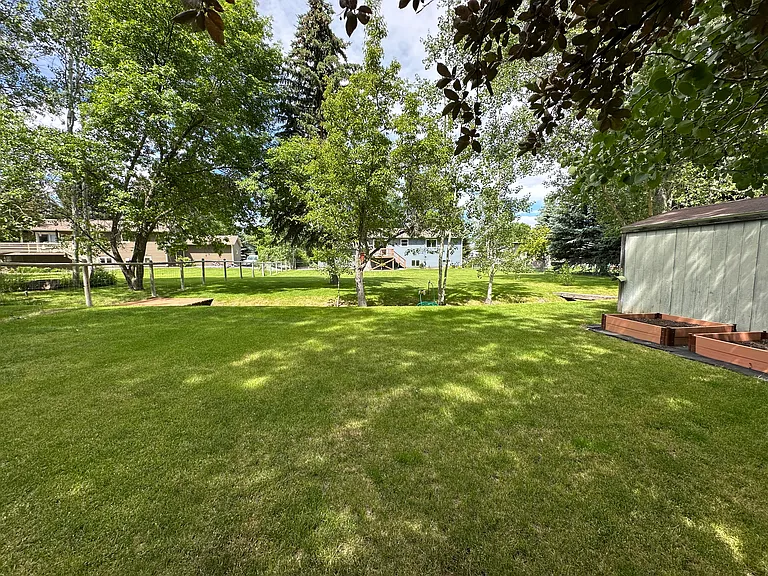 1030 Doane Rd — Photo 40