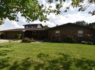 551 Primrose Ln, Frankfort, IN 46041