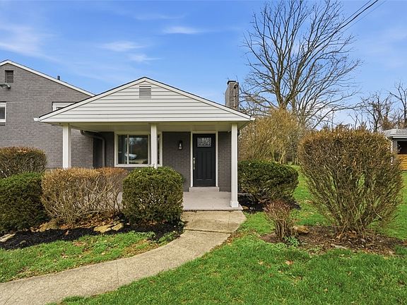 3rd image of 2446 Willowbrook Rd
