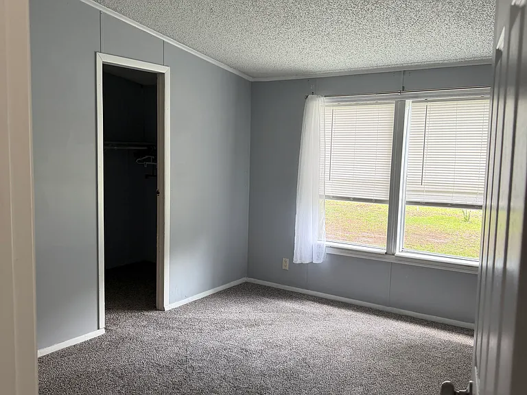 228 Gail Dr — Photo 20