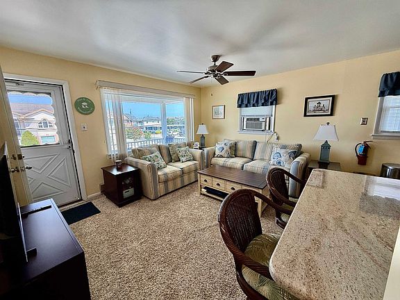 3rd image of 8003 Pacific Ave #3