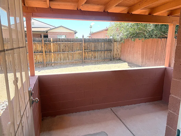 4344 N Iroquois Ave — Photo 20