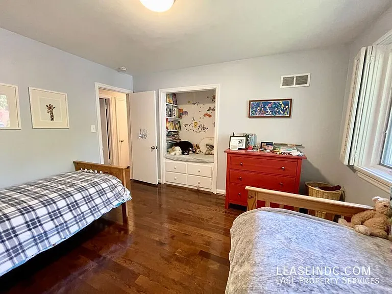 4439 Springdale St NW — Photo 20
