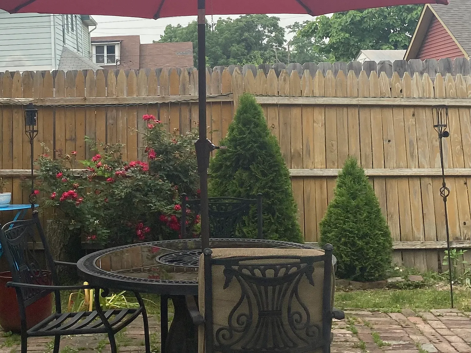 4 bed, 2000 sqft, $800 — Photo 2